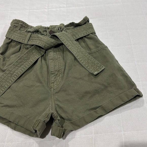 Abercrombie & Fitch Shorts - Picture 3 of 12